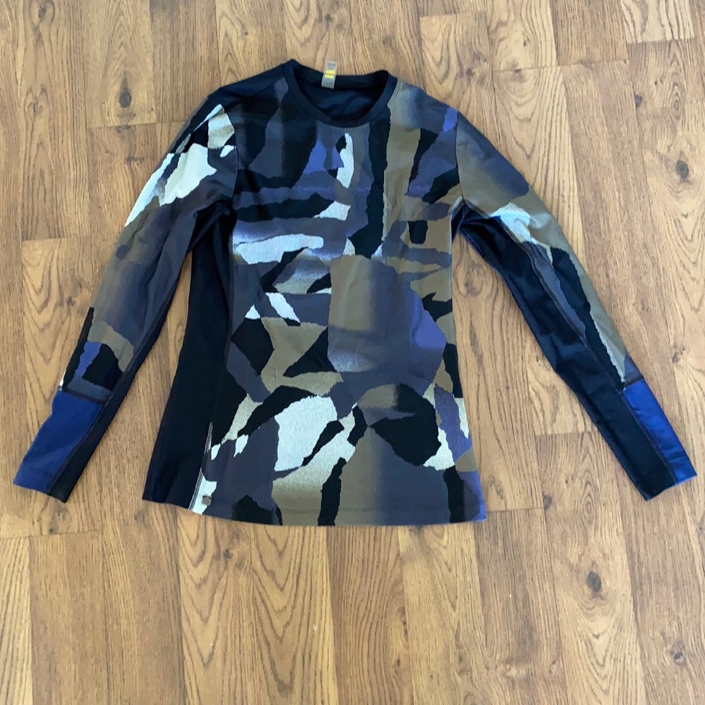Lole Swim/Surf Rashguard - Picture 2 of 7